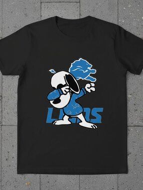 Funny Football Fan Dab Dog Graphic T-Shirt | Detroit Style Blue & Black Tee